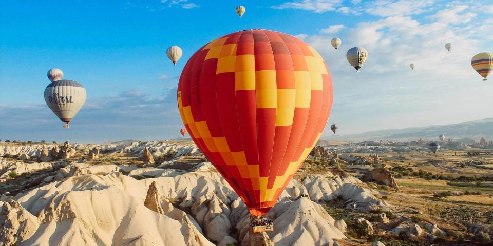 building-shops-in-the-sky-for-customer-convenience